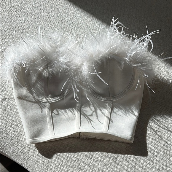 superdown Tops - superdown White Feather Trim Crop Top